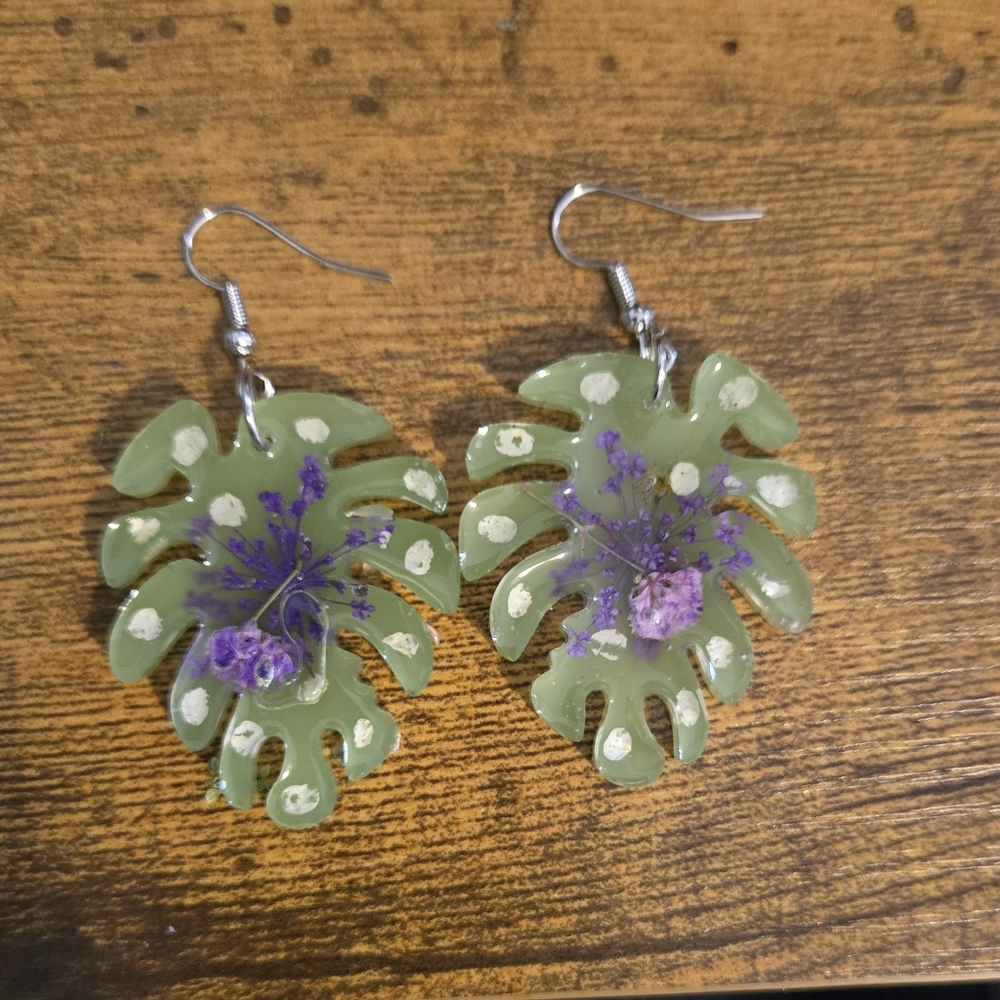 Handcrafted Resin Dried Flower Earrings